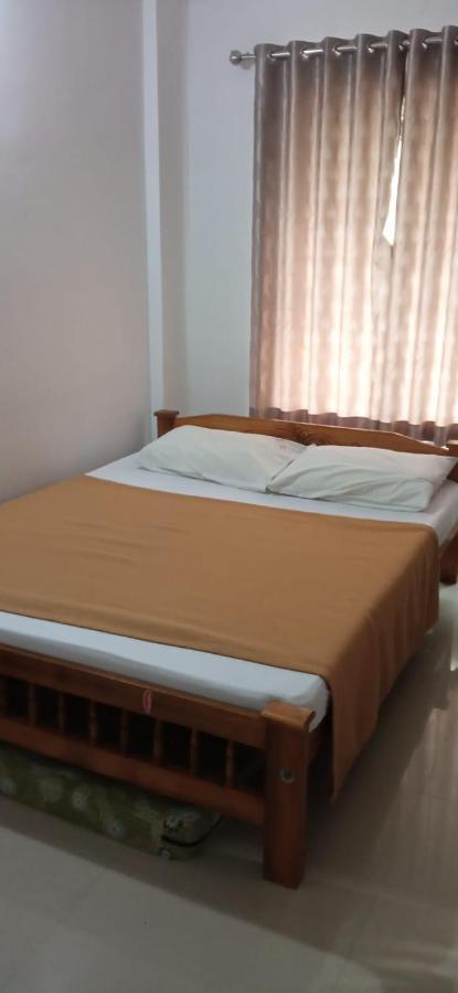 Sivaranjini Tourist Villa Guruvāyūr Exteriör bild