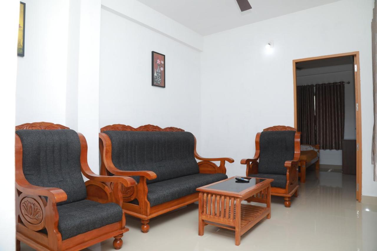 Sivaranjini Tourist Villa Guruvāyūr Exteriör bild